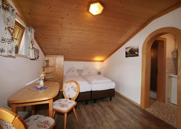 Schattbachgut * 滨湖采尔